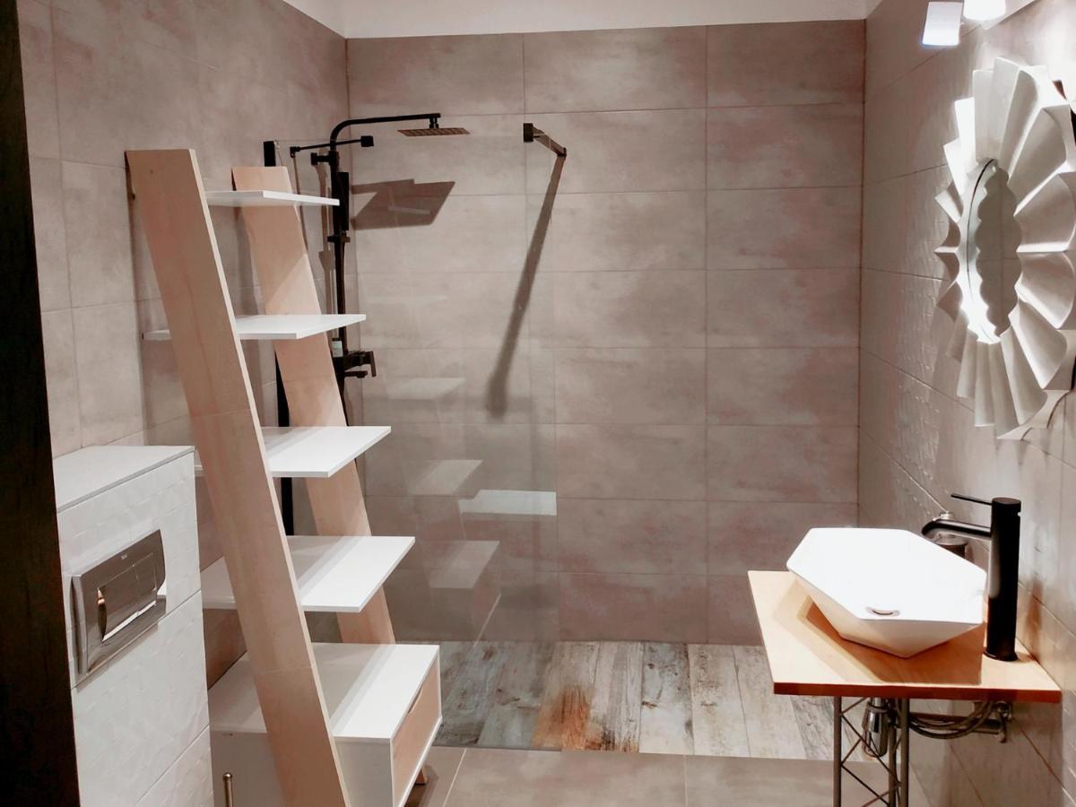 Designomania Apartments - Nadwislanska 11 كراكوفيا المظهر الخارجي الصورة
